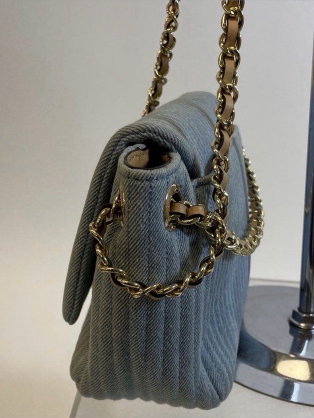 henri bendel Quilted Light Blue Chain Crossbody Bag - Picture 4 of 11